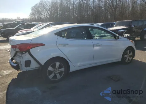 2013 Hyundai Elantra Gls z USA, uszkodzony, nr VIN 5NPDH4AE2DH454769